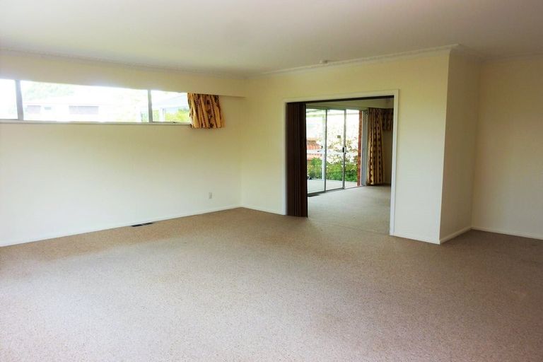 Photo of property in 7 Hillcrest Place, Avonhead, Christchurch, 8042