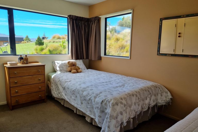 Photo of property in 19 D'archiac Drive, Lake Tekapo, 7999