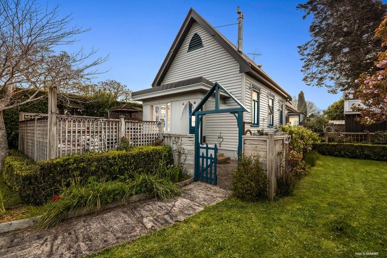 Photo of property in 79 George Crescent, Buckland, Pukekohe, 2677
