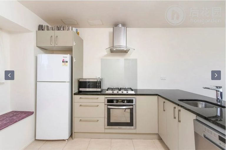 Photo of property in 3/31 Nikau Street, New Lynn, Auckland, 0600