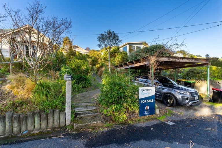 Photo of property in 27 Marine Parade, Macandrew Bay, Dunedin, 9014