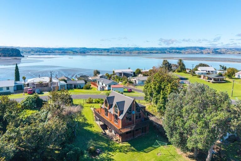 Photo of property in 533 Hoturoa Street, Kawhia, 3889