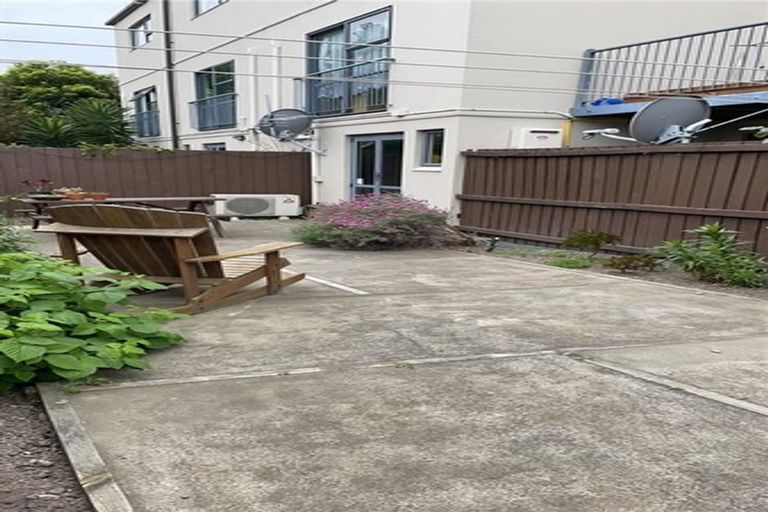 Photo of property in 3/246 Worcester Street, Christchurch Central, Christchurch, 8011