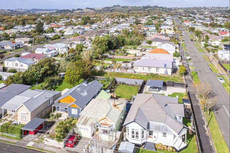 Photo of property in 88 Niblett Street, Whanganui, 4500