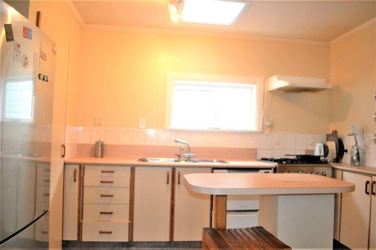 Photo of property in 40 Tiber Street, Island Bay, Wellington, 6023