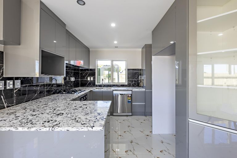Photo of property in 27b Margaret Road, Papatoetoe, Auckland, 2025