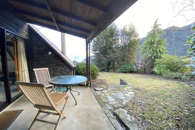 Photo of property in 23 Malaghan Street, Queenstown, 9300