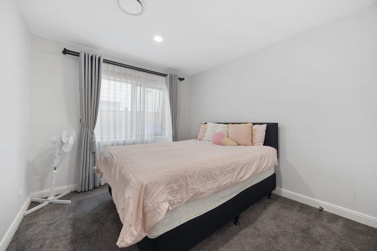 Photo of property in 2 Drumnaconagher Road, Flat Bush, Auckland, 2019