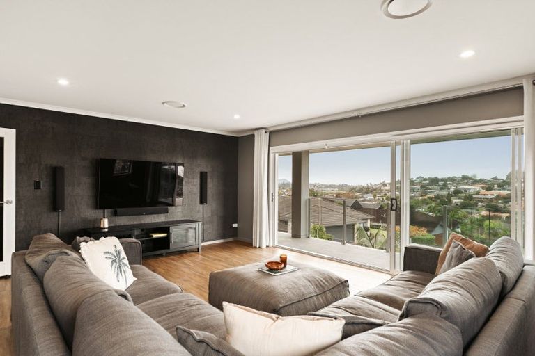 Photo of property in 26 Valley View, Bethlehem, Tauranga, 3110