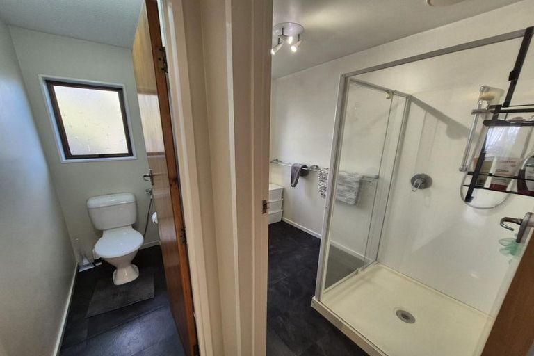 Photo of property in 2/92 North Avon Road, Richmond, Christchurch, 8013