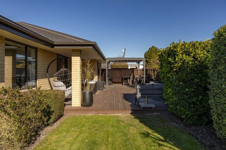 Photo of property in 47 Factory Road, Belfast, Christchurch, 8051