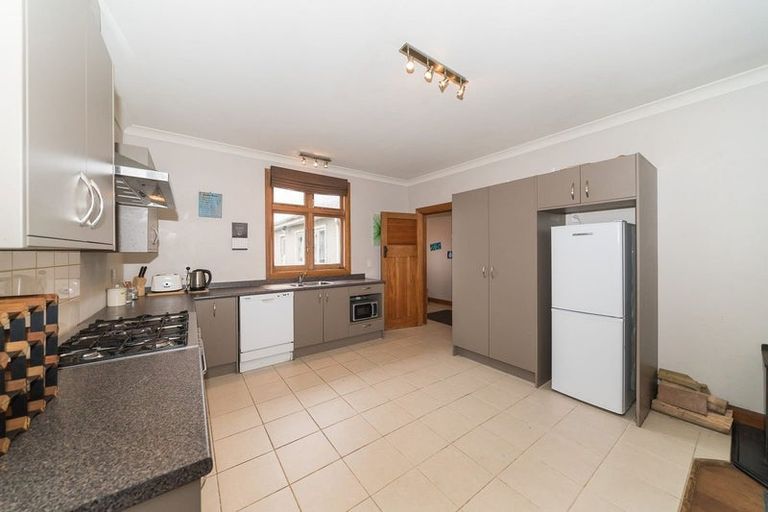 Photo of property in 33 Thomson Street, West End, Palmerston North, 4412