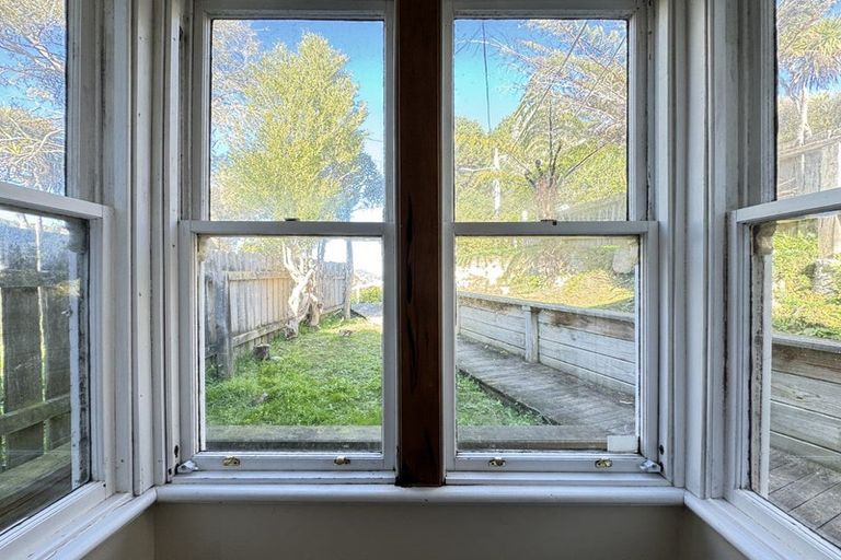 Photo of property in 34 Duppa Street, Berhampore, Wellington, 6023