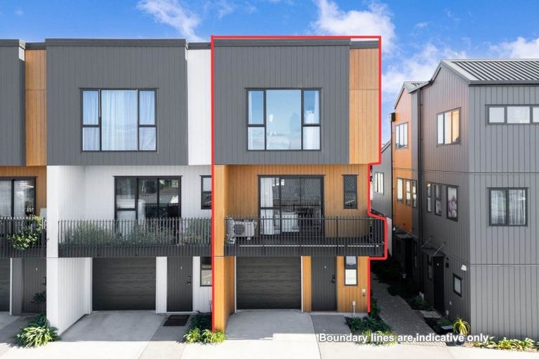 Photo of property in 4/128 Onewa Road, Northcote, Auckland, 0627