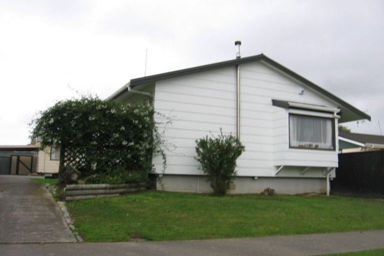 Photo of property in 8 Peter Hall Drive, Kelvin Grove, Palmerston North, 4414