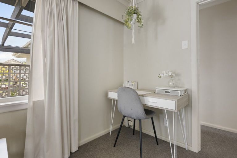 Photo of property in 1 Fleming Crescent, Maraenui, Napier, 4110