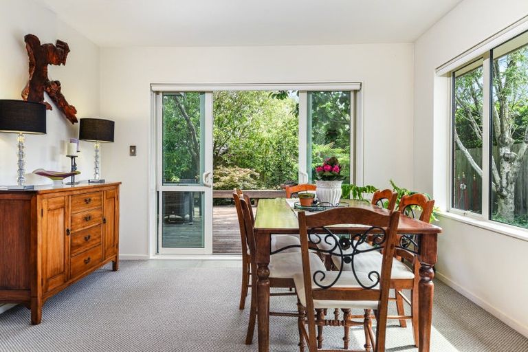 Photo of property in 32 Carroll Place, Owhata, Rotorua, 3010