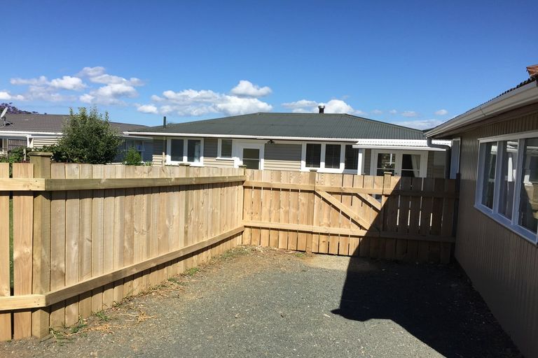 Photo of property in 10 Ogle Crescent, Te Kamo, Whangarei, 0112
