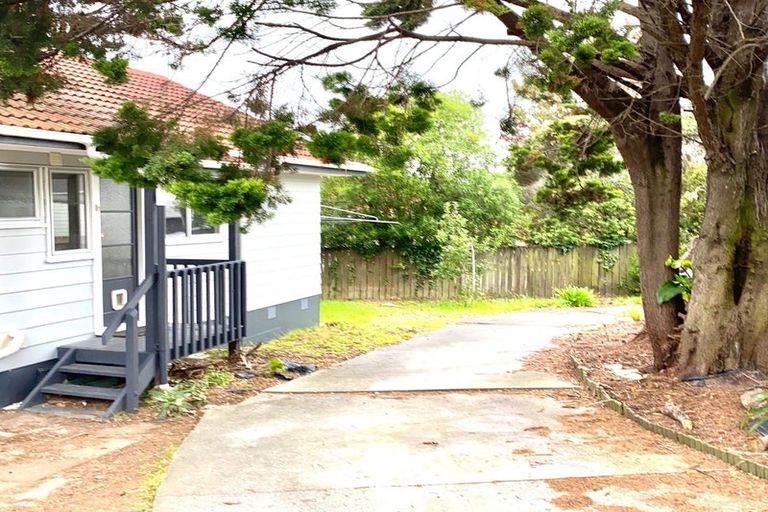 Photo of property in 3 Sabana Place, Unsworth Heights, Auckland, 0632
