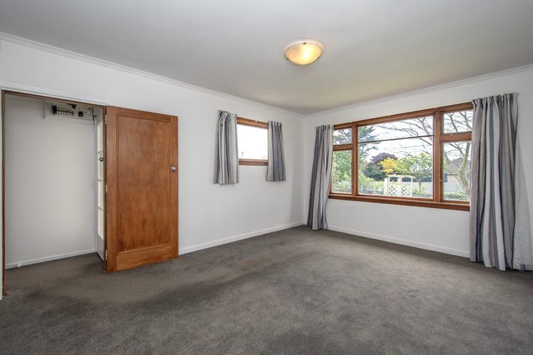 Photo of property in 2/62 Marlow Road, Aranui, Christchurch, 8061