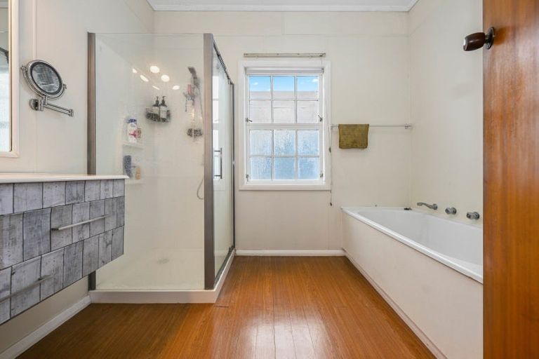 Photo of property in 3 Tarbett Road, Hillcrest, Hamilton, 3216