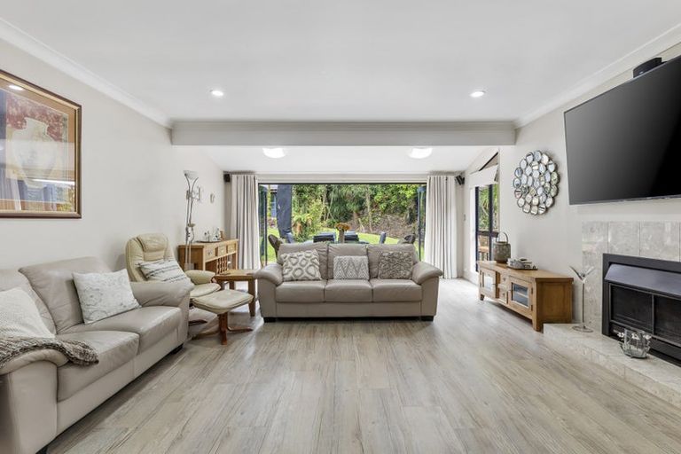 Photo of property in 14 Ngaio Road, Titirangi, Auckland, 0604