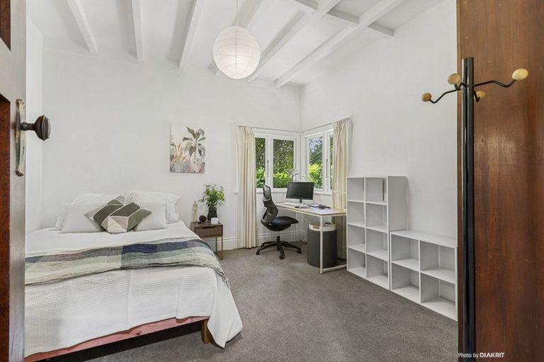 Photo of property in 124 Glenmore Street, Northland, Wellington, 6012