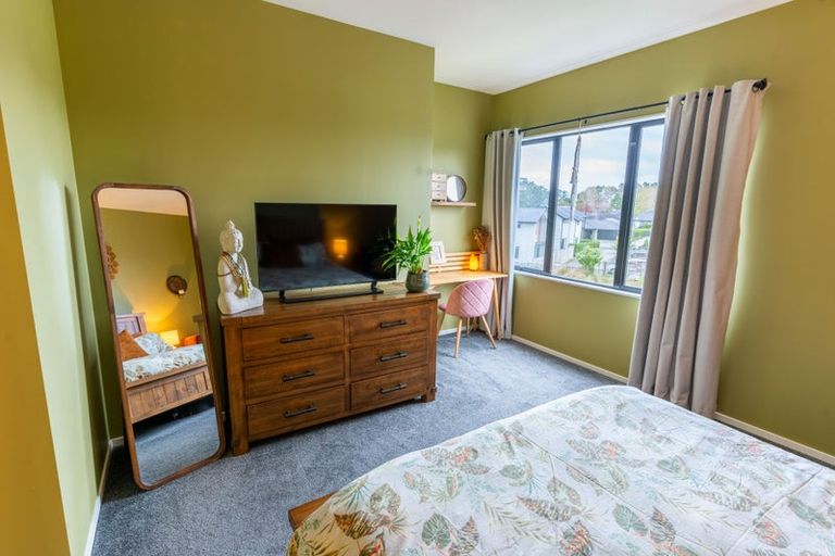 Photo of property in 7a Podgora Avenue, Kumeu, 0810
