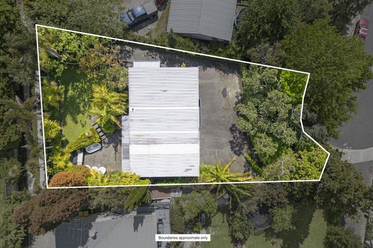 Photo of property in 9 Berne Place, Birkenhead, Auckland, 0626