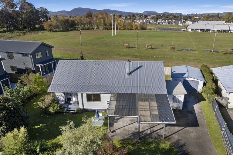 Photo of property in 29 Matthew Place, Kawaha Point, Rotorua, 3010