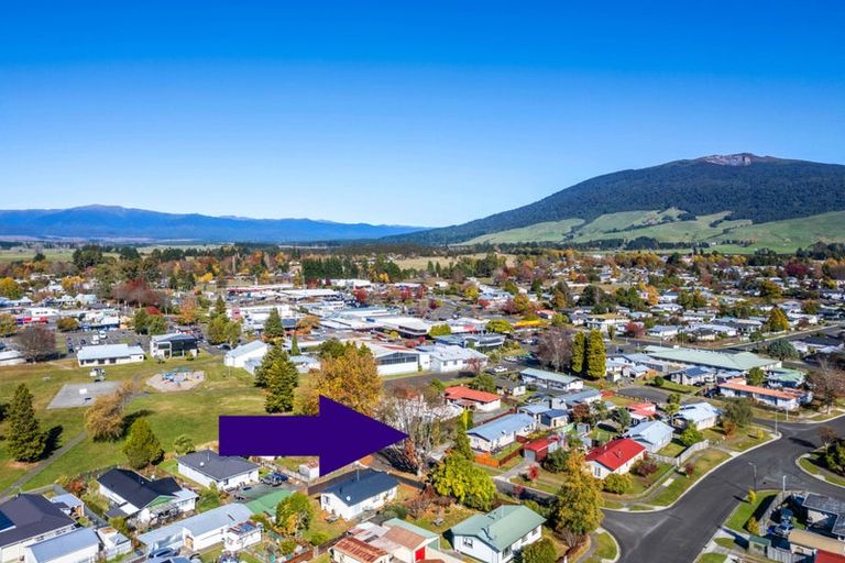 Photo of property in 4 Mihipeka Grove, Turangi, 3334