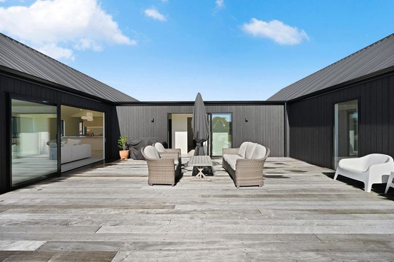Photo of property in 15 Redwood Lane, Pirongia, 3802