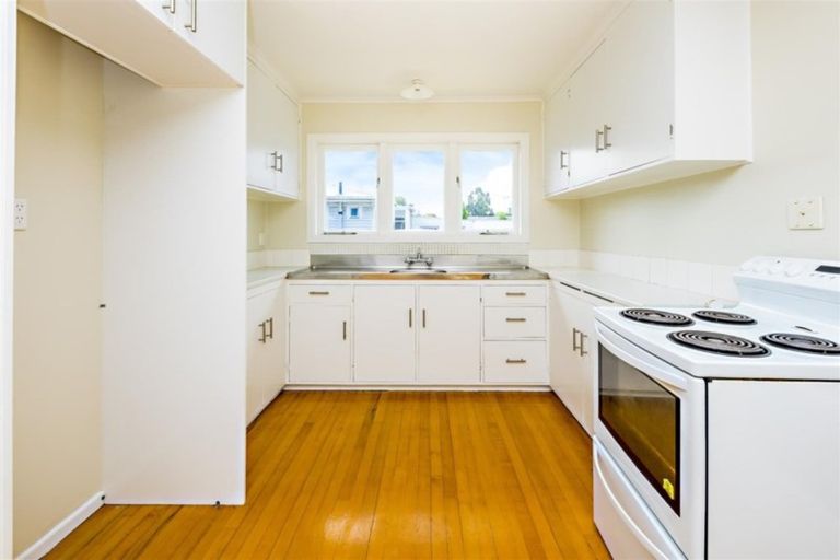 Photo of property in 1/15 Onslow Road, Papakura, 2110