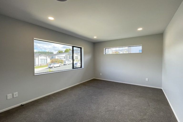 Photo of property in 40 Godfrey Drive, Orewa, 0931
