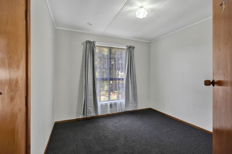 Photo of property in 16 Bridger Place, Eltham, 4322