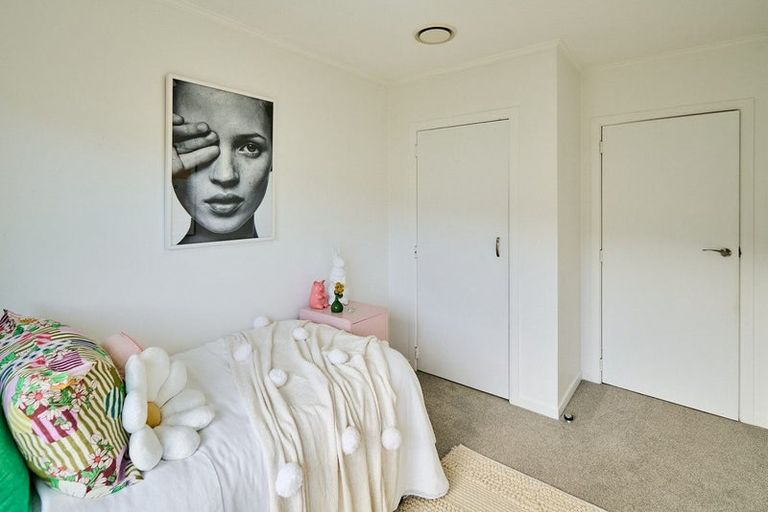 Photo of property in 3 Surrey Street, Tawa, Wellington, 5028