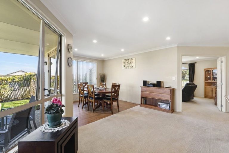 Photo of property in 58 Rathmar Drive, Manurewa, Auckland, 2105