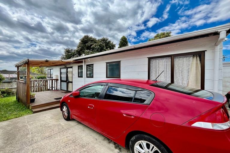 Photo of property in 3/80 Kenderdine Road, Papatoetoe, Auckland, 2025