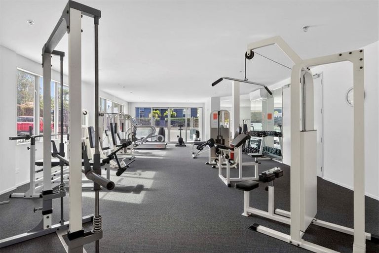 Photo of property in 1/7 The Promenade, Takapuna, Auckland, 0622