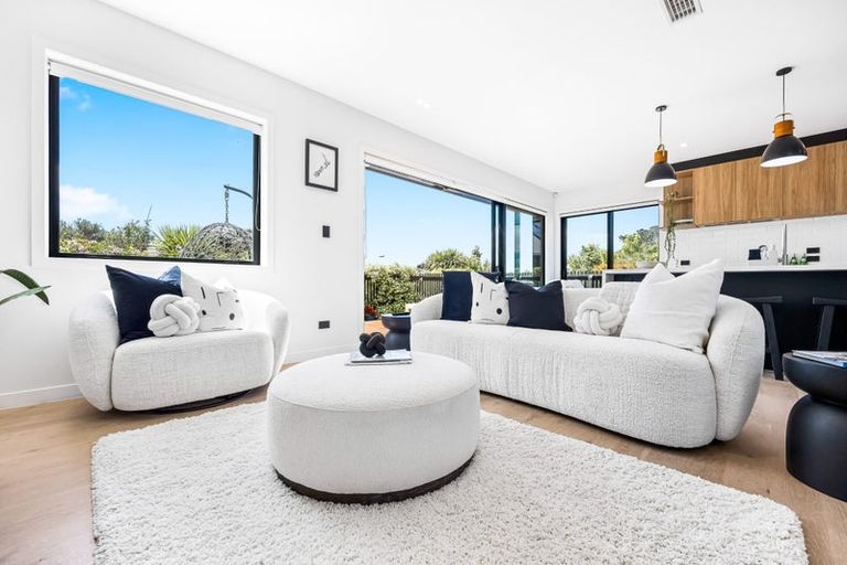 Photo of property in 3 Jack Seabrook Road, Hobsonville, Auckland, 0616