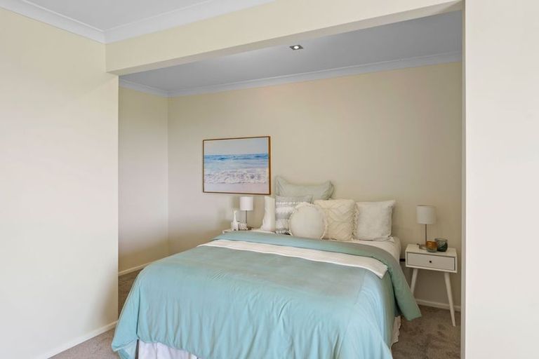 Photo of property in 7 Matata Place, Waikanae, 5036