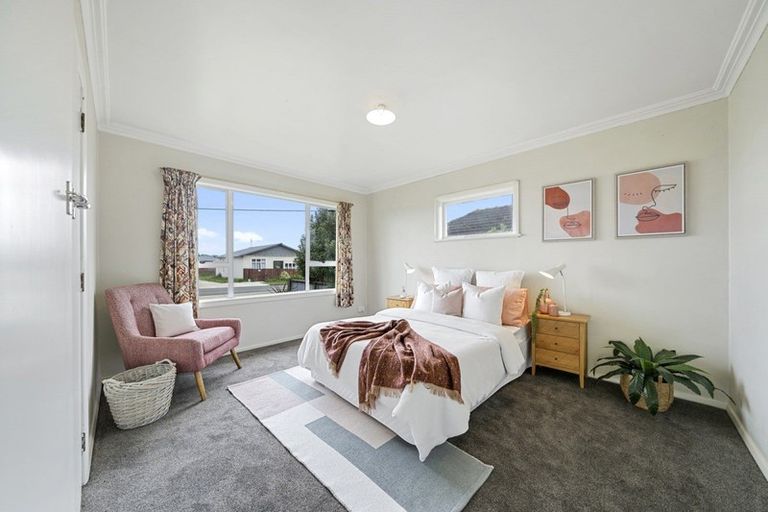 Photo of property in 96 Tiro Tiro Road, Levin, 5510