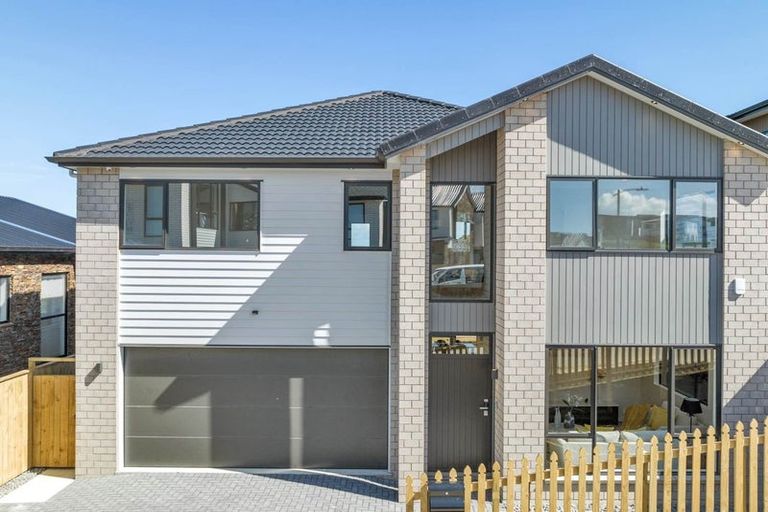 Photo of property in 20 Bendridge Street, Flat Bush, Auckland, 2019