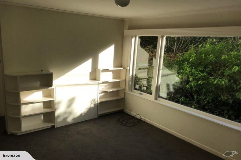 Photo of property in 2 Sydenham Street, Northland, Wellington, 6012