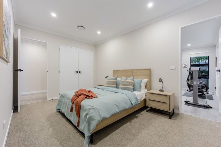 Photo of property in 36 Longshore Drive, Long Bay, Auckland, 0630