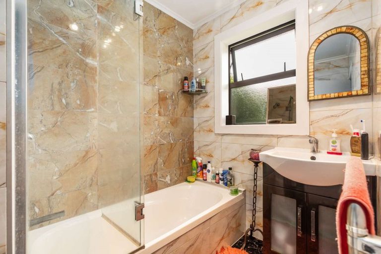 Photo of property in 3/10 Mahon Place, Papatoetoe, Auckland, 2025