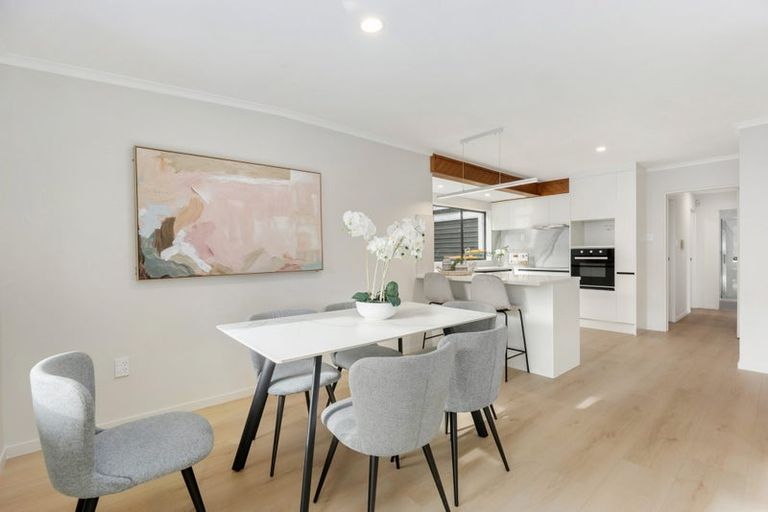 Photo of property in 1/12 Shanaway Rise, Hillcrest, Auckland, 0627