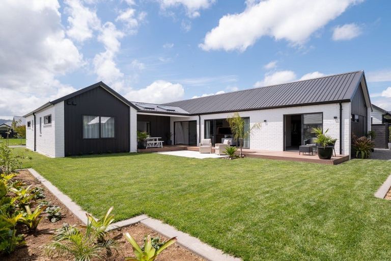 Photo of property in 25 Isobel Hodgson Drive, Cambridge, 3434