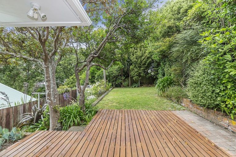 Photo of property in 63 Severn Street, Island Bay, Wellington, 6023