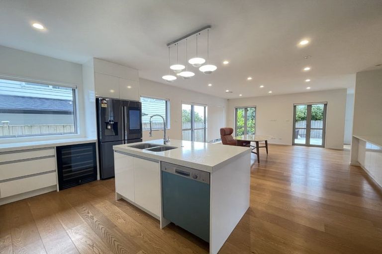 Photo of property in 23a Manuwai Road, Torbay, Auckland, 0630